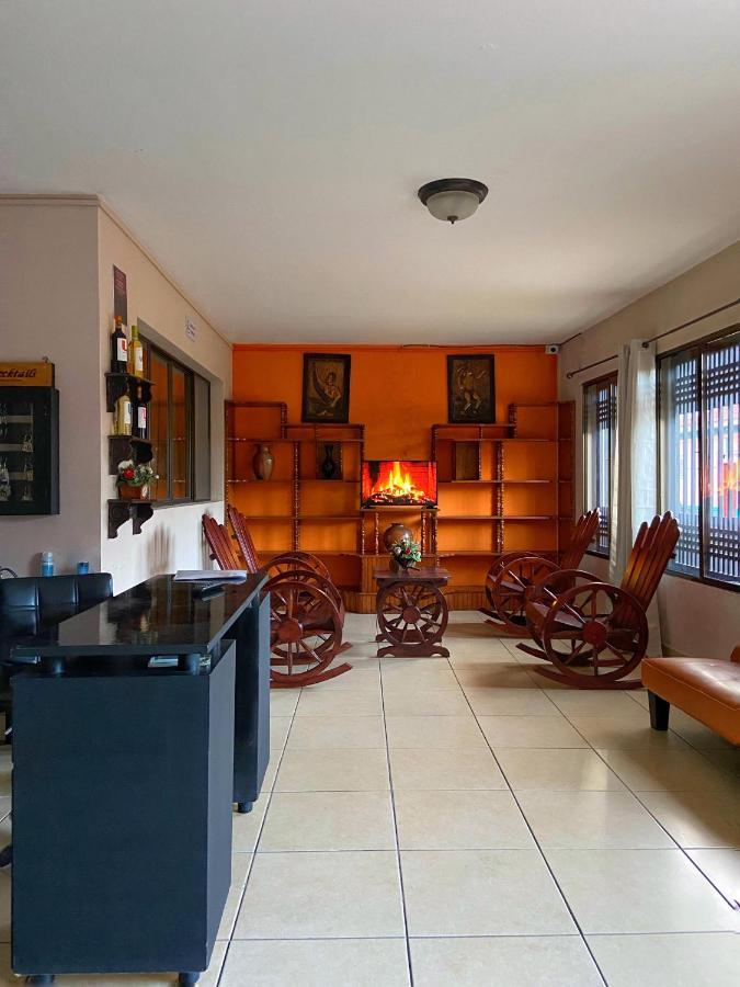 Hospedaje Coffee And Cocktails Estelí Zewnętrze zdjęcie